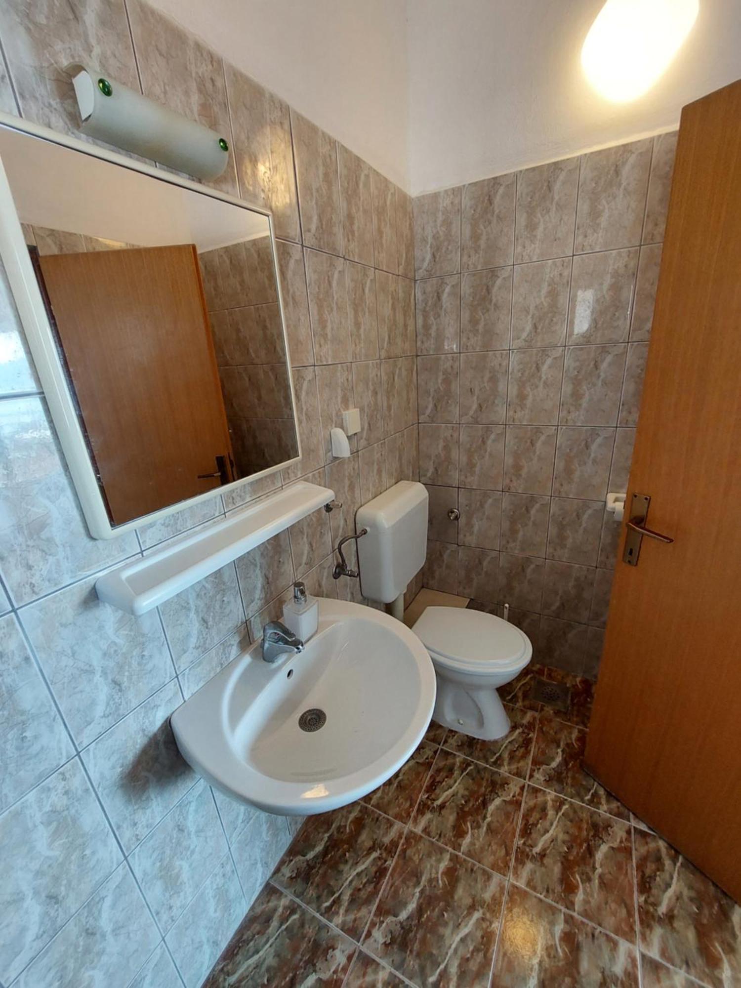 Apartmani Korljan Gradac  Exteriér fotografie